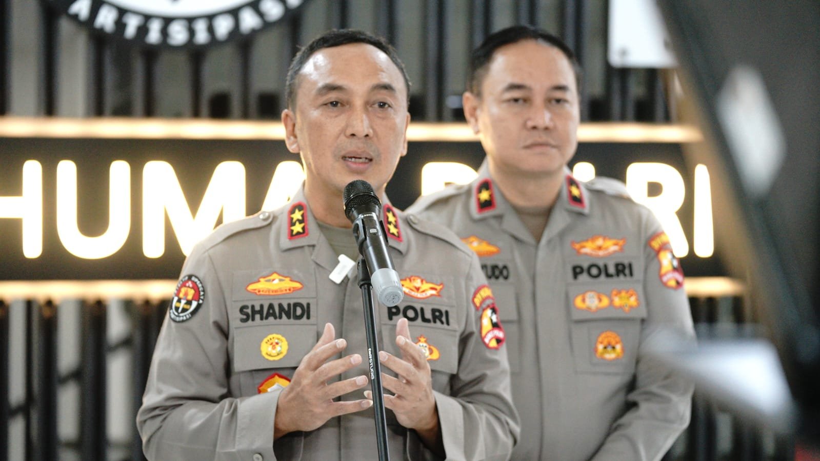 Liputan Terkini : Polri Beri Apresiasi Atas Dukungan seluruh elemen Masyarakat Terkait Posisi Polri di Bawah Presiden