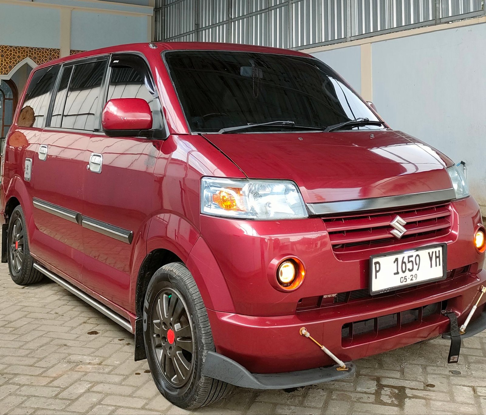 “Aldy Tour and Travel: Menjembatani Banyuwangi-Bali dengan Layanan Prima di Tengah Lonjakan Permintaan”